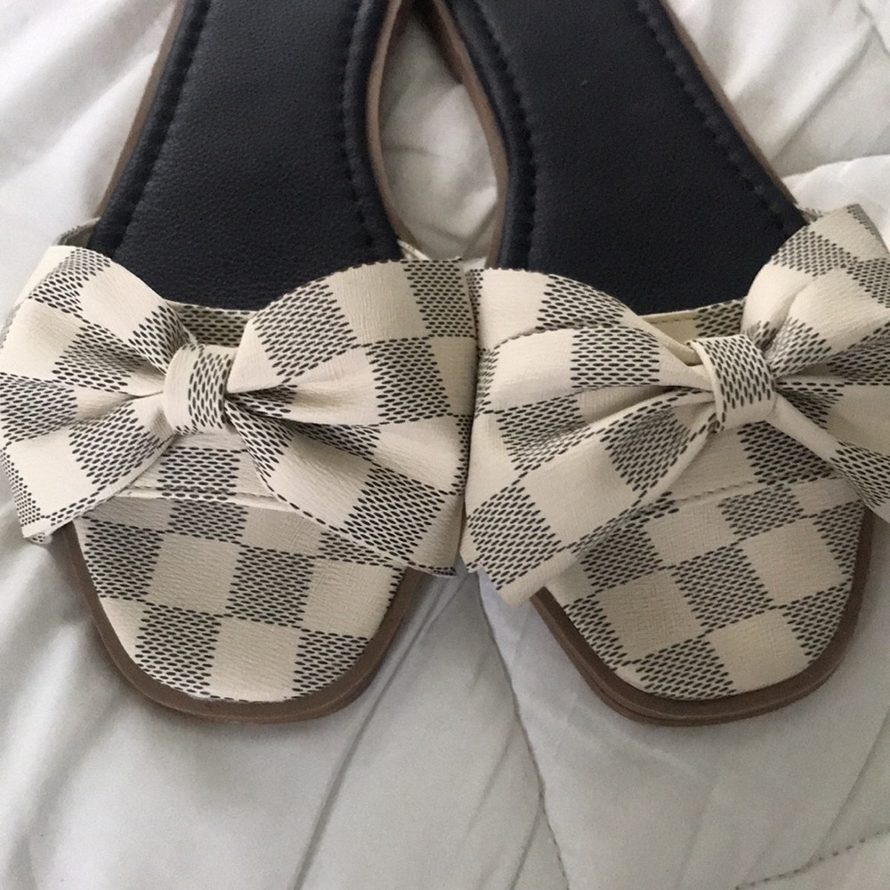 Checkered print sandals - worn twice